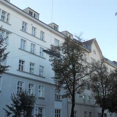 Wohnhausanlage der Städtischen Straßenbahnen, jetzt der Gemeinde Wien