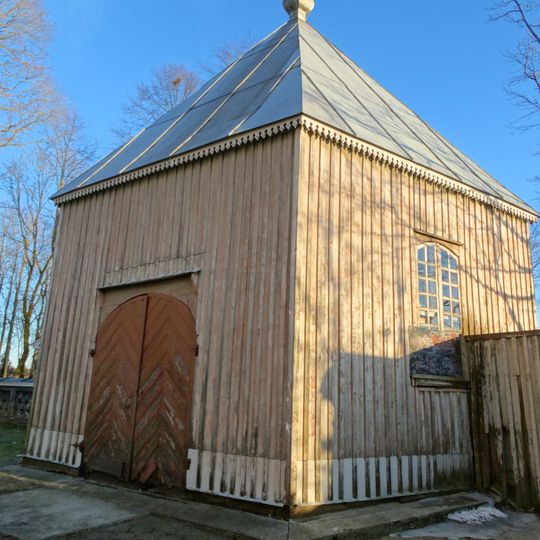 Kuliai churchyard chapel