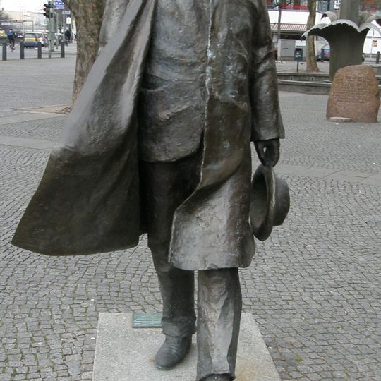 Konrad Adenauer statue