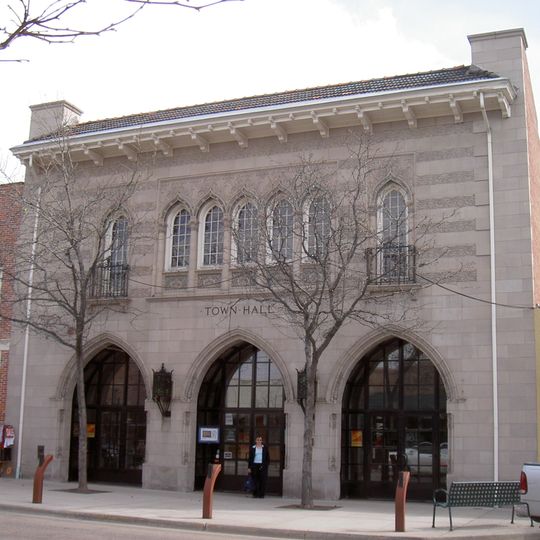 Town Hall Arts Center