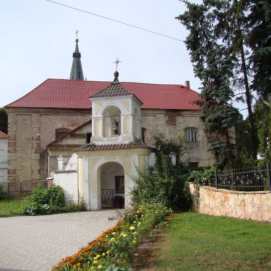 Bramka-kapliczka, Kościelna 14 w Mełgiewie