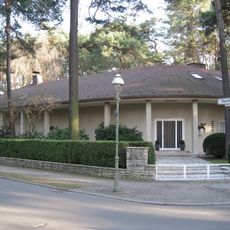 Einfamilienhaus Spechtstraße 21 & 23