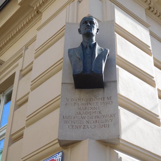 Jaroslav Heyrovský memorial plaque