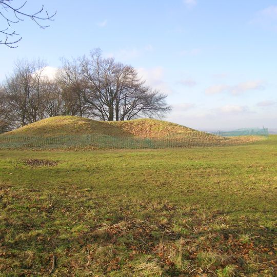 A Neolithic barrow on Whiteleaf Hill, 50m east of Whiteleaf Cross