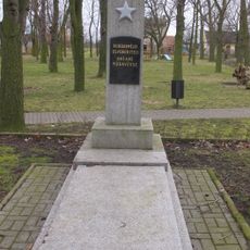 Pomník osvobození na návsi v Moravěvsi