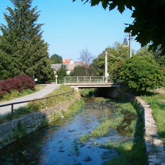 Most ulice Na potoku přes Slavonický potok v Slavonicích