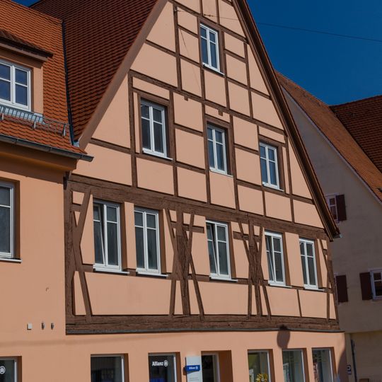 Im Obergeschoss freigelegtes Fachwerk