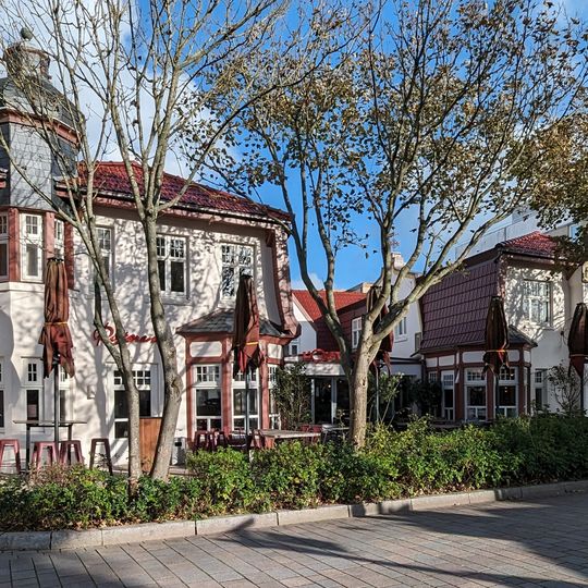 Wohn- und Geschäftshaus