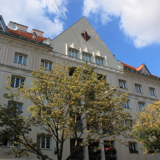 Kommunaler Wohnbau, Franz Kurz-Hof