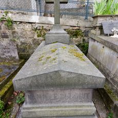 Grave of Dudouit