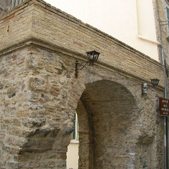 Porta Santa Margherita