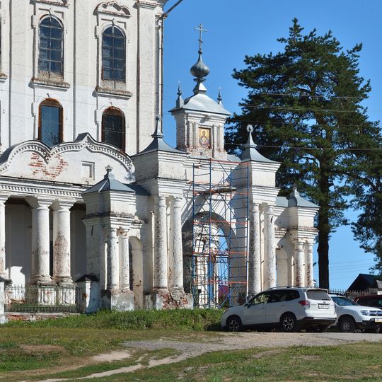 Ограда с воротами