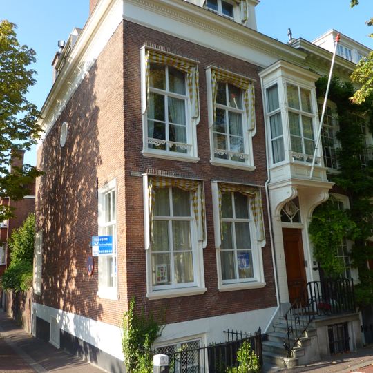 Houtweg 1, The Hague