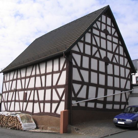 Wohnhaus und Scheune