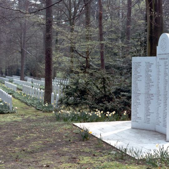 Dutch memorial cemetery Frankfurt