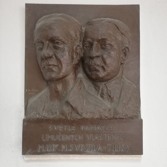 Pamětní deska obětem druhé světové války