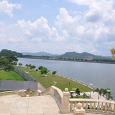Putrajaya Lake
