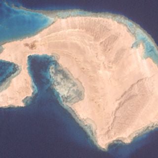 Sanafir Island