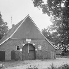 Boerderij onder pannen zadeldak
