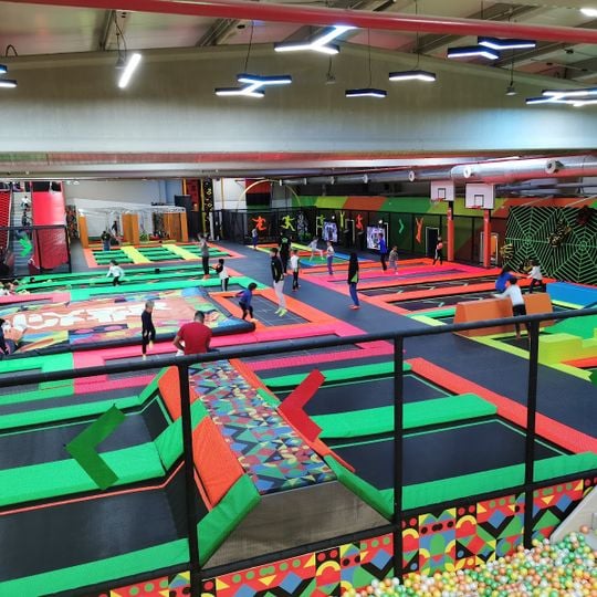 Diver Jump Trampoline Park