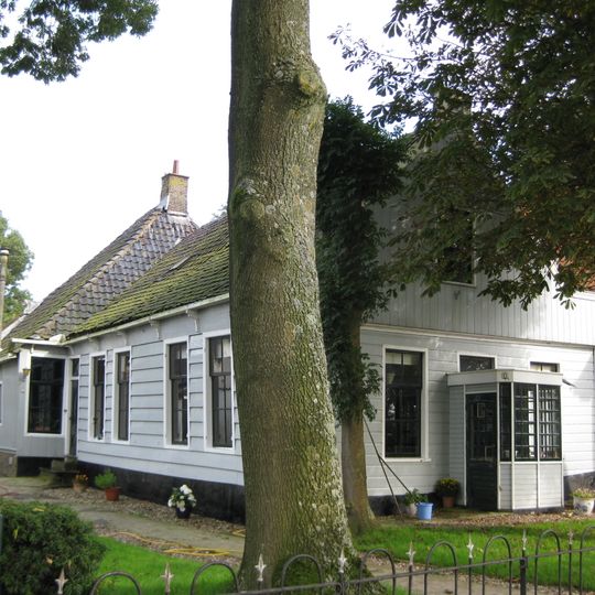 Havenrak 13, Broek in Waterland