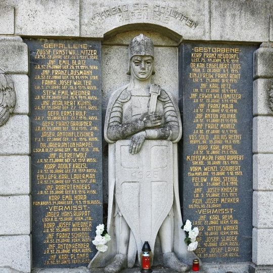 Pomník padlým v 1. světové válce u hřbitova ve Vilémově