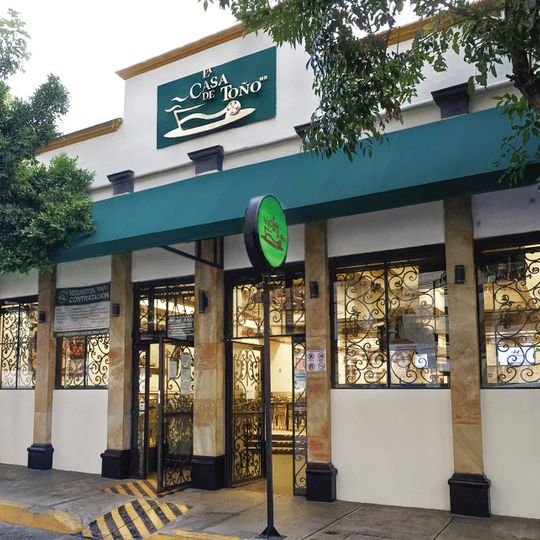 La Casa de Toño en Marina Nacional