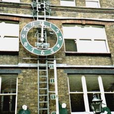 The Neal's Yard Water Clock