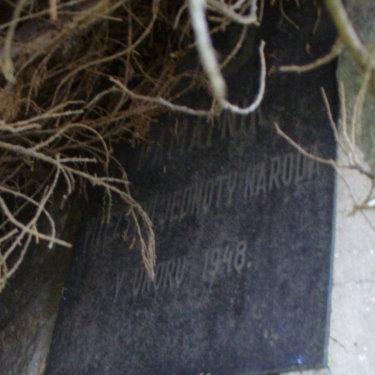 Pomník na návsi v Selibicích