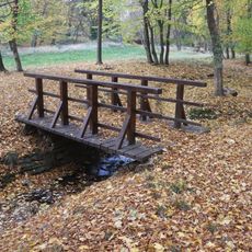 Lávka přes Jinošovský potok v jinošovské oboře