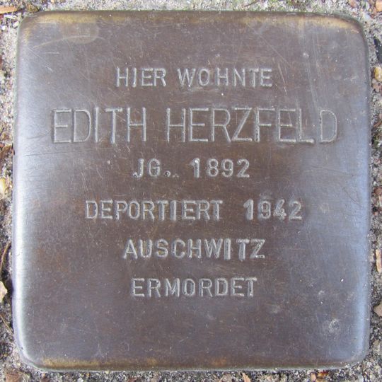 Stolperstein en memoria de Edith Herzfeld