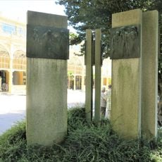 Památník Václava Skalníka u Hlavní kolonády v Mariánských Lázních