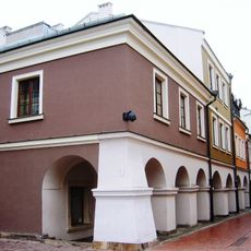 Kamienica (z oficyną) (k. XVI w.