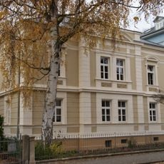 Evangelisch-Lutherisches Pfarramt Dreieinigkeitskirche, ehemalige Villa
