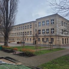 Budynek szkolny przy ulicy Ciasnej 13