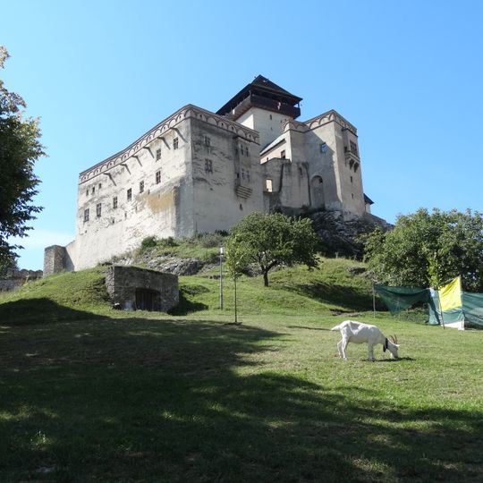 Trenčiansky hrad, kasáreň II.