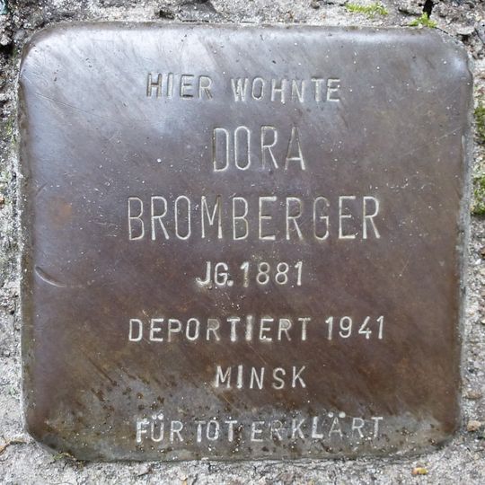 Stolperstein en memoria de Dora Bromberger