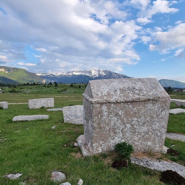 Nekropolen Dugo Polje
