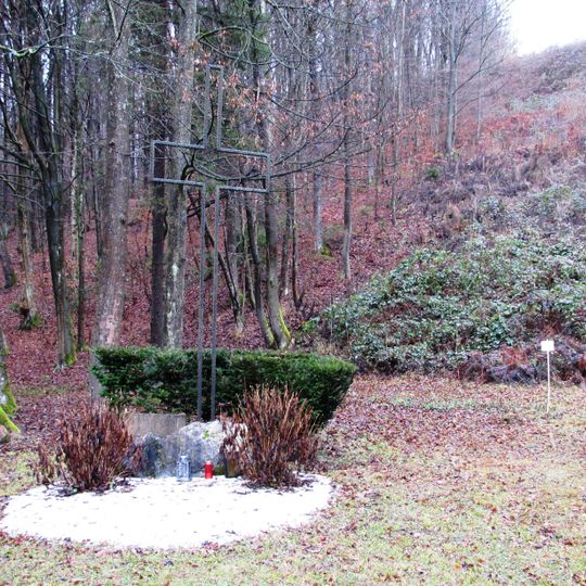 Grobišče žrtev povojnih pobojev v Kucji dolini