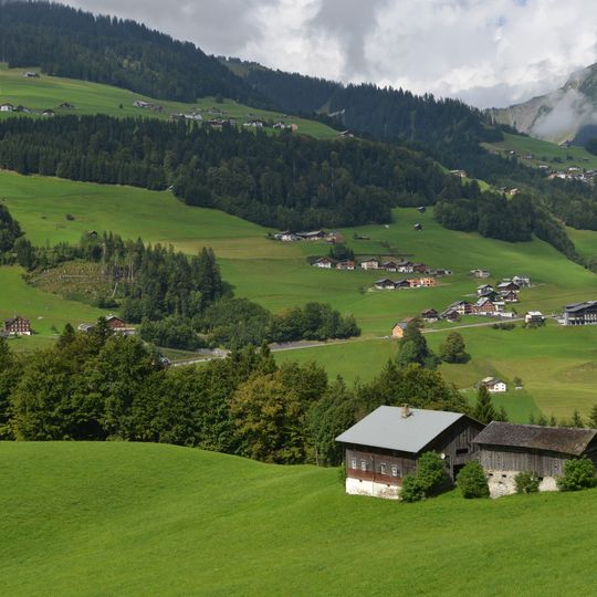 Bauernhof , Doppelwohnhaus