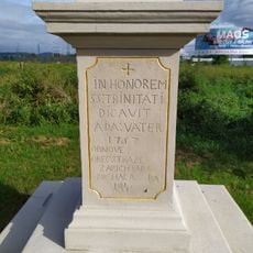 Súsošie Najsvätejšej Trojice, podstavec