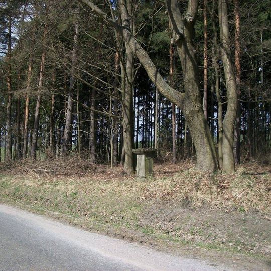 Kříž západně od Krsů