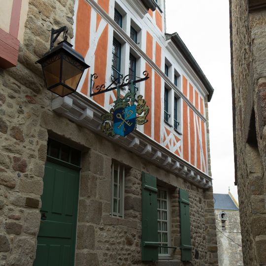 Maison du Chapeau Blanc