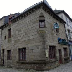 Maison, place de la Poterie, Bazouges-la-Pérouse
