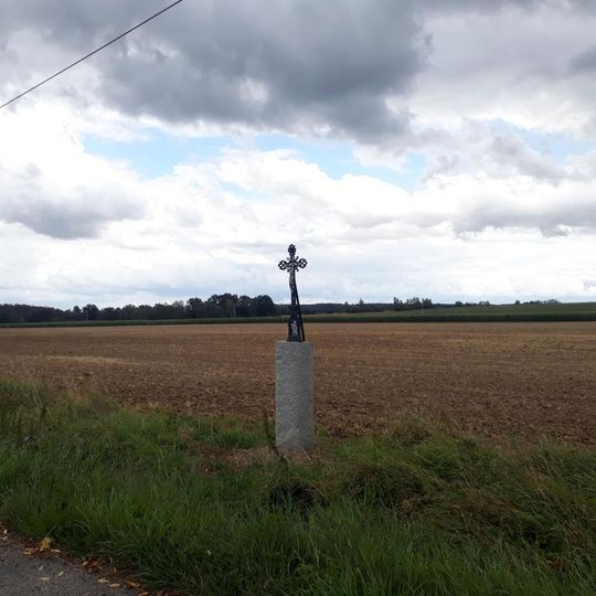 Kříž západně od Pňovan