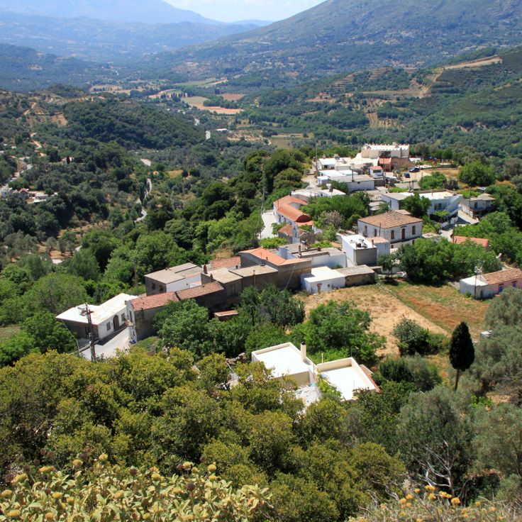 Thronos Village