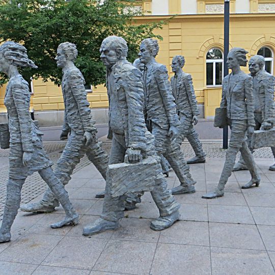 Humanoidi by Michal Trpák