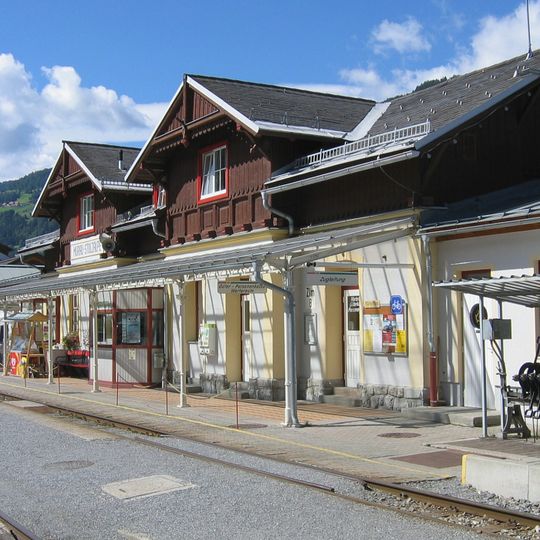 Aufnahmsgebäude Bahnhof Murau-Stolzalpe