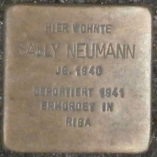 Stolperstein en memoria de Sally Neumann