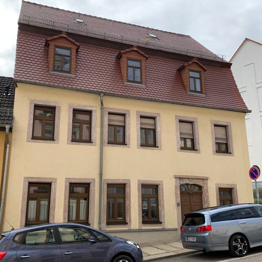 Wohnhaus in ehemals geschlossener Bebauung Breite Straße 6